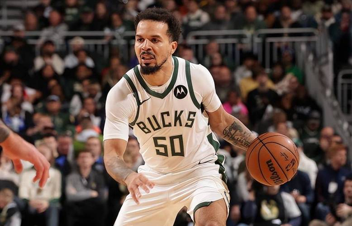 半岛体育APP-4签达成+喜获承诺！底薪男逆袭获赞 有人却连上场机会都没等来|拉塞尔·威斯布鲁克|国王|杰克逊|科尔·安东尼|拉塞尔-威斯布鲁克_新浪体育_新浪新闻