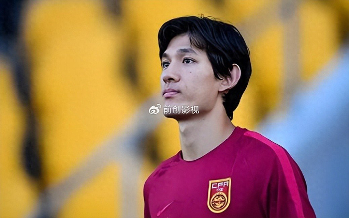 半岛体育官网-喜讯！上港左后卫位置可考虑启用黑马接班李帅，曾留洋丹麦联赛|上海海港|上港队|杨希|向荣峻|北京国安_新浪体育_新浪新闻