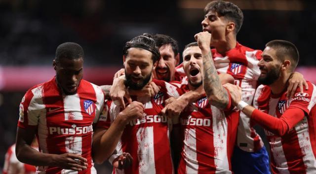 1637451338689074632.jpg Felipe-211120-Congratulated-G-1050.jpg